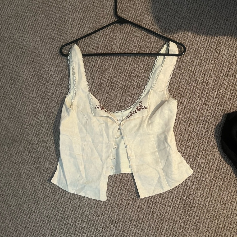 Verge Girl Lace Trimmed White Cropped Button Up